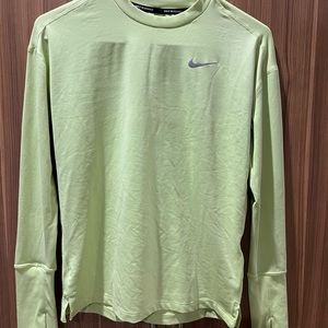 Nike DriFit Shirt